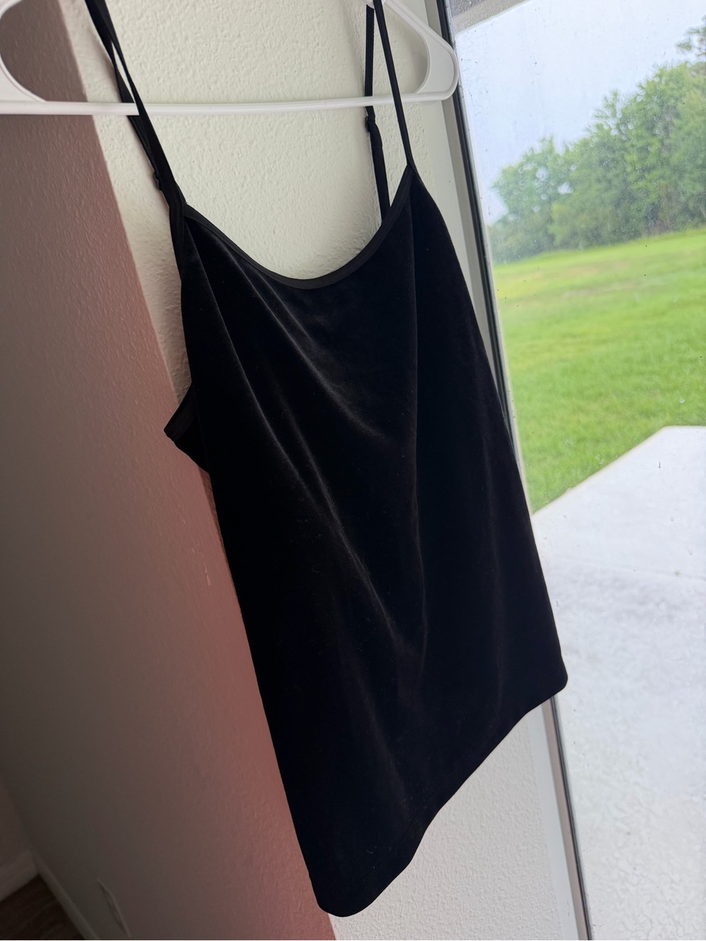 NWT Chico's Black Velvet Camisole Tank Top Adjustable Straps Size 1 Medium